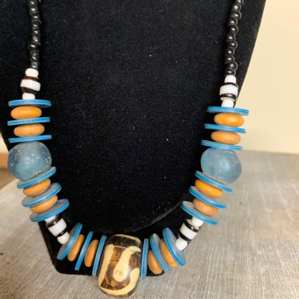 UNISEX-AUTHENTIC AFRICAN BEAD NECKLACE